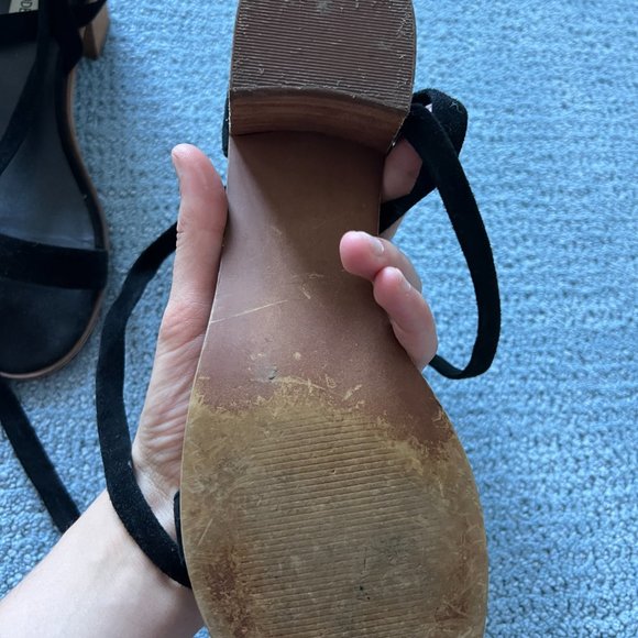 Steve Madden Rizzaa Black Suede Leather Heeled Sandals Size 10 - Picture 6 of 6